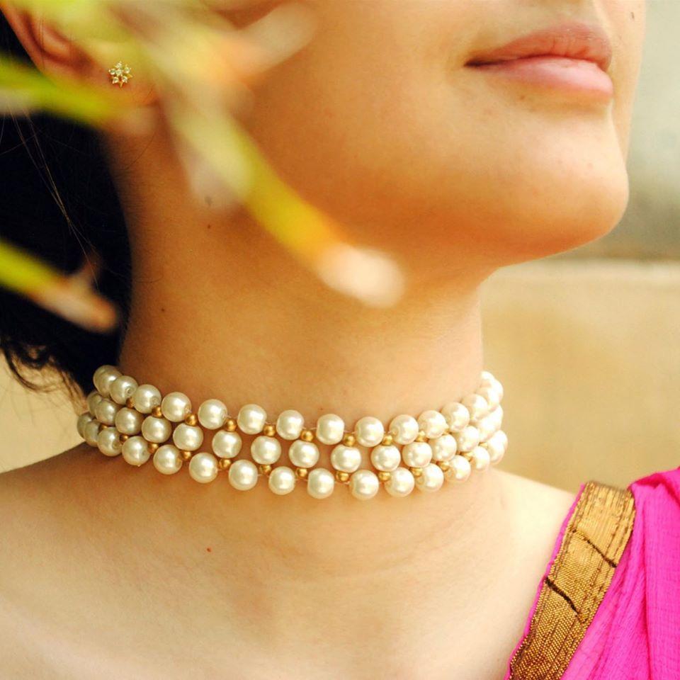 Vintage-Inspired Pearl choker: Timeless Glamour post thumbnail image