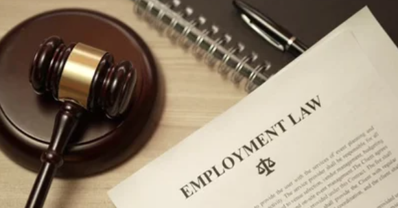 Navigating Workplace Challenges: Consult with Employment Attorneys post thumbnail image