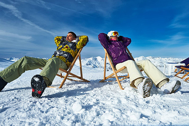 Snowy Escapes: Affordable Last-Minute Ski Deals post thumbnail image